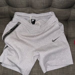 Nike Tech shorts Grey and black , Worn once No tags